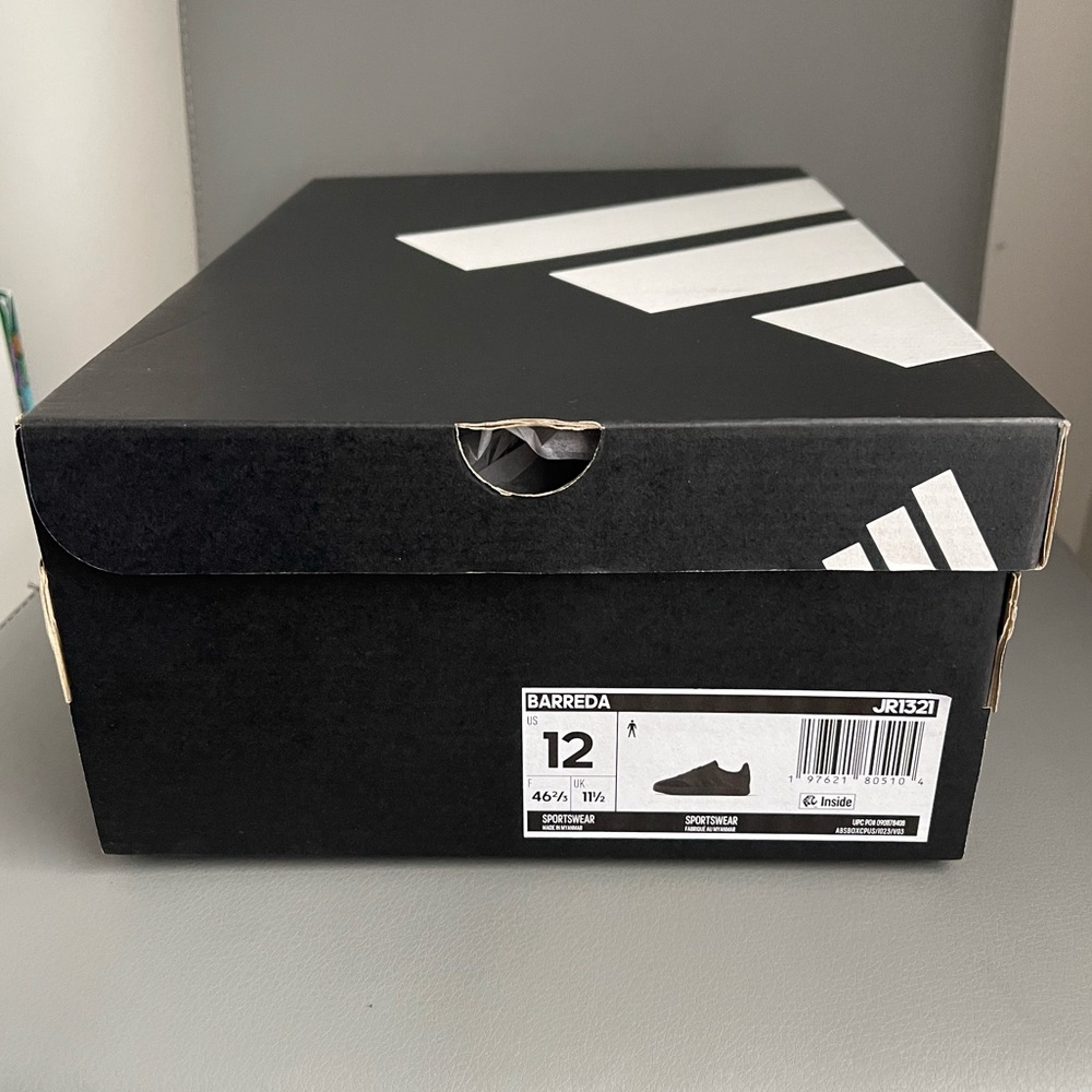 Adidas Men’s Bareda Black Size 12 - Picture 13 of 13